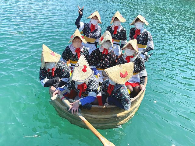 Sado Island - female boatmen dressed in traditional gears