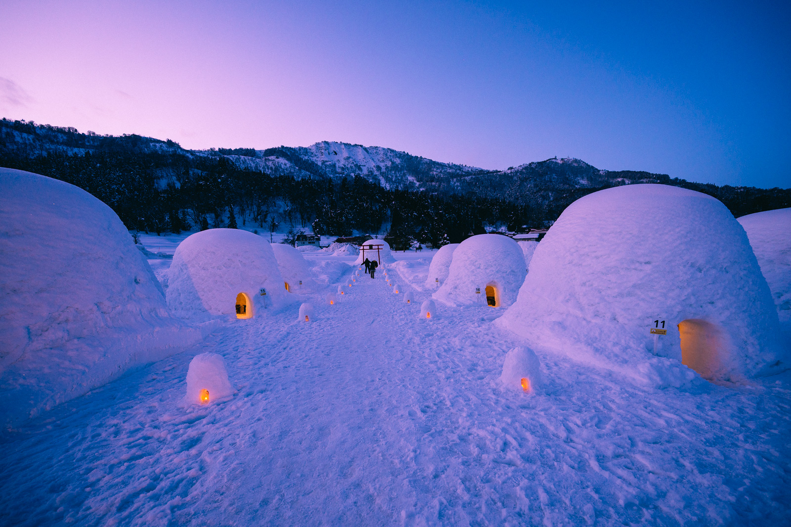 Iiyama Kamakura Village - snow huts