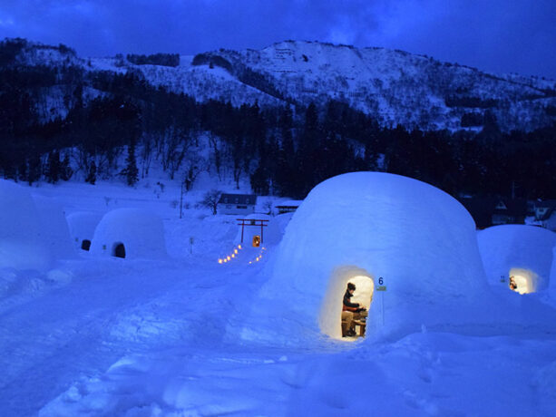 Iiyama Kamakura Village: Snow Huts Where You Can Enjoy Hearty Hot Pot