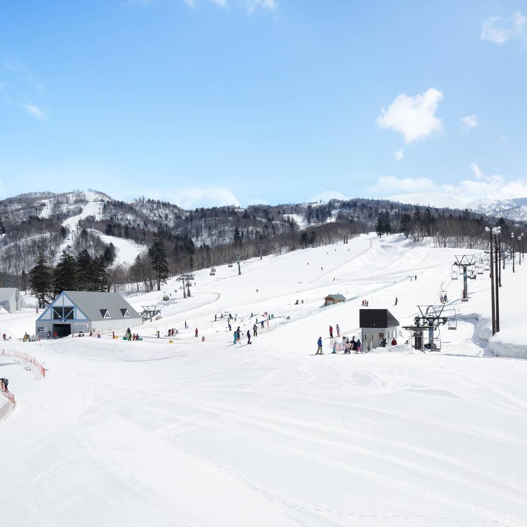 Japan ski resorts - Kiroro Resort exterior
