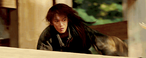Takeru Satoh Facts - Takeru Satoh doing a stunt in Rurouni Kenshin