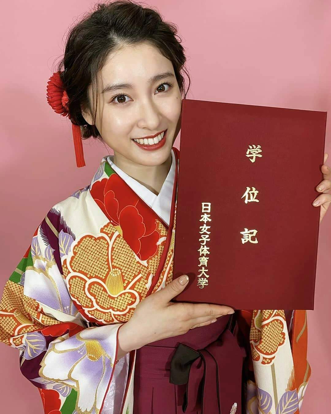 Tao Tsuchiya fun facts - Tao Tsuchiya in a kimono and holding her university graduation certificate