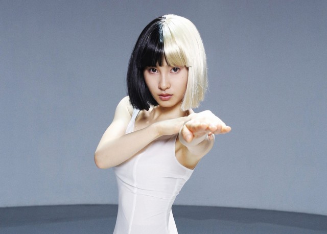 Tao Tsuchiya fun facts - Tao Tsuchiya's appearance in Sia's Alive music video