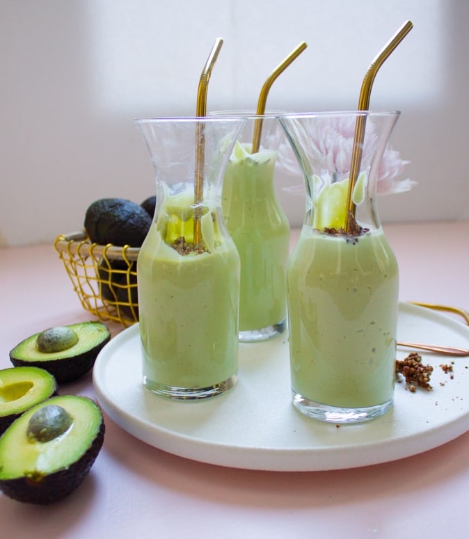 Matcha drink recipe - avocado matcha smoothie