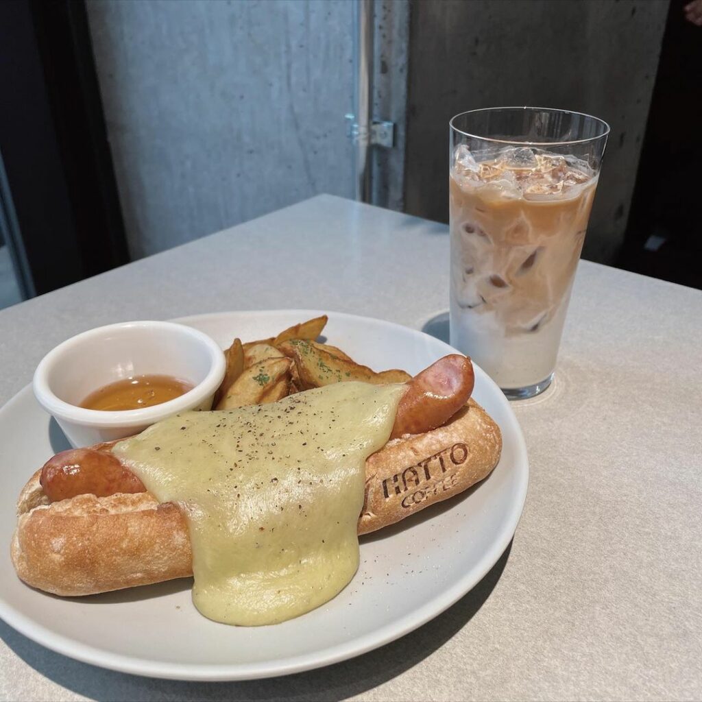 hatto coffee - hotdogs