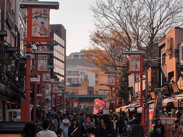 tokyo tourist street