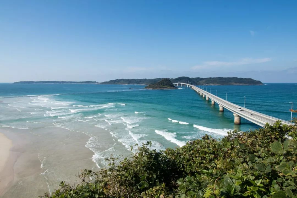 beaches in japan - tsunoshima bridge