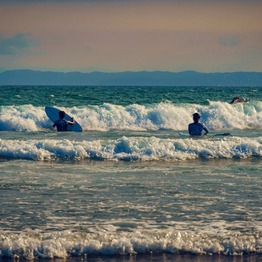 beaches in japan - surf2